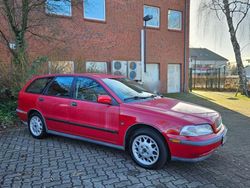 Rot Gebraucht 1998 Volvo V40 Kombi | 790 € (Superpreis)