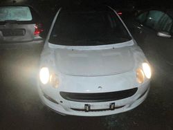 Weiß Gebraucht 2007 Smart ForFour Kleinwagen | 1.800 €