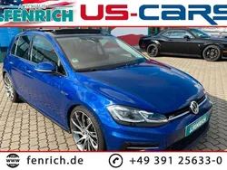 Blau Gebraucht 2018 VW Golf VII Highline Limousine | 20.300 € (Fairer Preis)