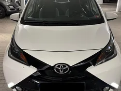 Weiß Gebraucht 2018 Toyota Aygo Kleinwagen | 10.000 € (Guter Preis)