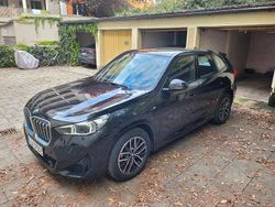 Schwarz Gebraucht 2023 BMW iX1 Luxury Line SUV | 39.500 € (Guter Preis)