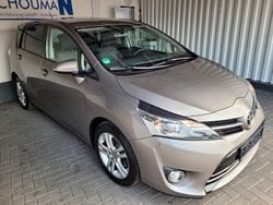 Braun Gebraucht 2014 Toyota Verso Comfort Van / Kleinbus | 6.900 € (Fairer Preis)