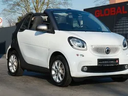 Grau Gebraucht 2019 Smart ForTwo Cabrio Prime Cabrio | 12.885 € (Guter Preis)