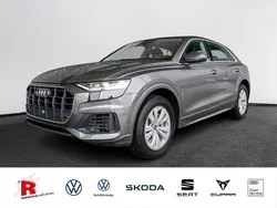 Grau Gebraucht 2021 Audi Q8 Basis SUV | 59.919 € (Superpreis)