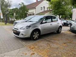 Grau Gebraucht 2010 Renault Clio III Dynamique Limousine | 3.950 € (Fairer Preis)