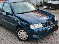 Blau Gebraucht 2002 VW Polo Kleinwagen | 1.299 € (Fairer Preis)