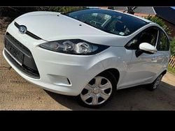 Weiß Gebraucht 2008 Ford Fiesta Ambiente Limousine | 1.850 € (Guter Preis)