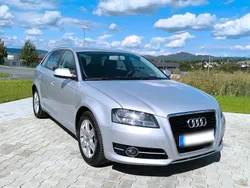 Silber Gebraucht 2011 Audi A3 Sportback Limousine | 8.599 € (Fairer Preis)