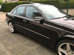 Schwarz Gebraucht 2005 Mercedes E350 Limousine | 5.999 € (Fairer Preis)