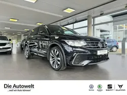Deep black perleffekt Gebraucht 2021 VW Tiguan R-line SUV | 29.980 € (Fairer Preis)