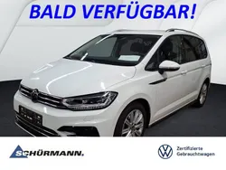 Weiß Gebraucht 2025 VW Touran IQ Drive Van / Kleinbus | 38.488 € (Teuer)