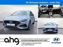 Shimmering silver Gebraucht 2024 Hyundai i30 Advantage Limousine | 24.499 € (Superpreis)