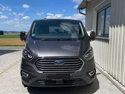 Grau Gebraucht 2020 Ford Tourneo Van / Kleinbus | 27.800 € (Guter Preis)