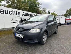 Grau Gebraucht 2010 VW Fox Basis Kleinwagen | 2.995 € (Etwas zu teuer)