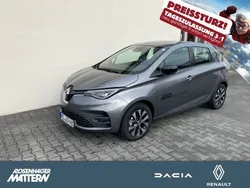 Weiß gletscherweiss Gebraucht 2023 Renault Zoe Evolution Kleinwagen | 23.989 € (Teuer)