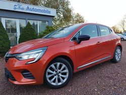 Valencia orange Gebraucht 2019 Renault Clio V Intens Limousine | 10.500 € (Guter Preis)