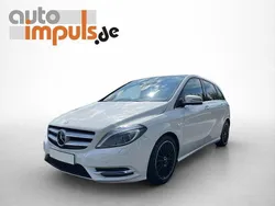 Weiss uni Gebraucht 2013 Mercedes B180 Van / Kleinbus | 14.990 € (Fairer Preis)