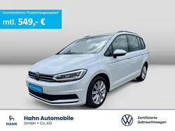 Weiß Gebraucht 2024 VW Touran Comfortline Van / Kleinbus | 35.940 € (Fairer Preis)