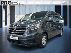 Grau Gebraucht 2024 Renault Trafic Life Van | 32.770 € (Teuer)