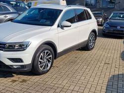 Weiß Gebraucht 2017 VW Tiguan Sound SUV | 19.990 € (Fairer Preis)