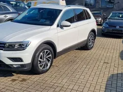 Weiß Gebraucht 2017 VW Tiguan Sound SUV | 21.990 € (Fairer Preis)