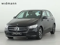 Unilack nachtschwarz Gebraucht 2023 Mercedes B180 Style Van / Kleinbus | 21.850 € (Superpreis)