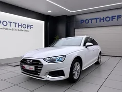 Weiss Gebraucht 2022 Audi A4 Advanced Kombi | 29.750 € (Fairer Preis)