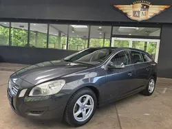Savile grey Gebraucht 2012 Volvo V60 Momentum Kombi | 9.950 € (Etwas zu teuer)