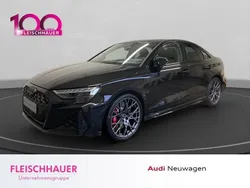 Mythosschwarz metallic Neu 2024 Audi RS3 Ambiente Kleinwagen | 74.880 €