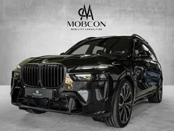 Saphirschwarz metallic Neu 2025 BMW X7 M Sport SUV | 130.900 € (Teuer)