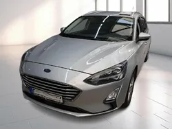 Polarsilber metallic Gebraucht 2020 Ford Focus Cool & Connect Limousine | 10.880 € (Superpreis)