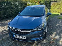 Blau Gebraucht 2015 Opel Astra Innovation Limousine | 8.599 € (Fairer Preis)