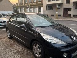 Schwarz Gebraucht 2009 Peugeot 207 Kleinwagen | 2.000 € (Fairer Preis)