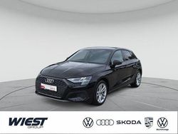 Brillantschwarz Gebraucht 2024 Audi A3 Basis Limousine | 24.980 €
