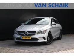 Grau Gebraucht 2018 Mercedes CLA180 Shooting Brake Business Kombi | 10.994 € (Guter Preis)
