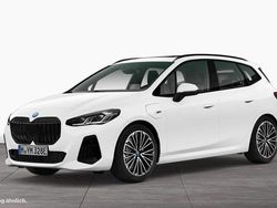 Weiß Gebraucht 2022 BMW 225 Active Tourer M Sport Van / Kleinbus | 32.909 € (Teuer)