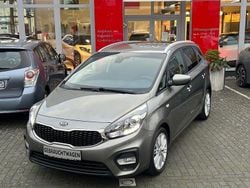 Silber Gebraucht 2018 Kia Carens DREAM-TEAM Edition Van / Kleinbus | 14.390 € (Etwas zu teuer)