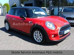 Rot Gebraucht 2018 Mini Cooper Kleinwagen | 13.550 € (Fairer Preis)