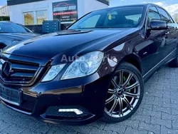 Braun Gebraucht 2009 Mercedes E350 Limousine | 8.499 € (Guter Preis)