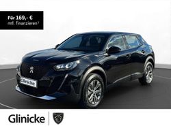 Lackierung schwarz perla nera/ Gebraucht 2022 Peugeot e-2008 Active SUV | 15.740 € (Superpreis)