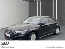 Mythosschwarz metallic Gebraucht 2024 Audi A3 S-Line Limousine | 33.555 € (Guter Preis)