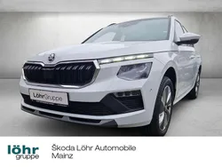 Moonweiss metallic Gebraucht 2024 Skoda Kamiq Selection SUV | 27.830 € (Etwas zu teuer)