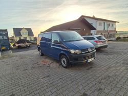 Blau Gebraucht 2018 VW T6 Van | 15.900 €