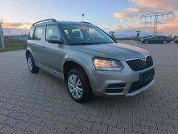 Beige Gebraucht 2015 Skoda Yeti SUV | 8.500 € (Teuer)