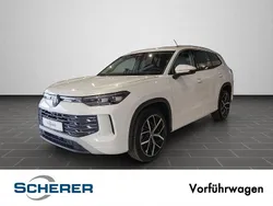 Oryxweiß perlmutteffekt (metallic) Neu 2025 VW Tayron Elegance SUV | 62.900 € (Fairer Preis)
