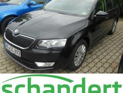 Schwarz metallic Gebraucht 2014 Skoda Octavia Ambition Kombi | 22.850 €