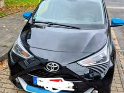 Schwarz Gebraucht 2018 Toyota Aygo Trend Kleinwagen | 9.500 € (Fairer Preis)