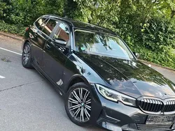 Schwarz Gebraucht 2019 BMW 320 Sport Line Kombi | 16.000 € (Fairer Preis)