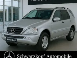 Silber Gebraucht 2004 Mercedes ML270 SUV | 12.980 €