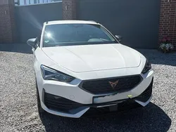 Weiß Gebraucht 2022 Cupra Leon Kombi | 22.500 € (Guter Preis)